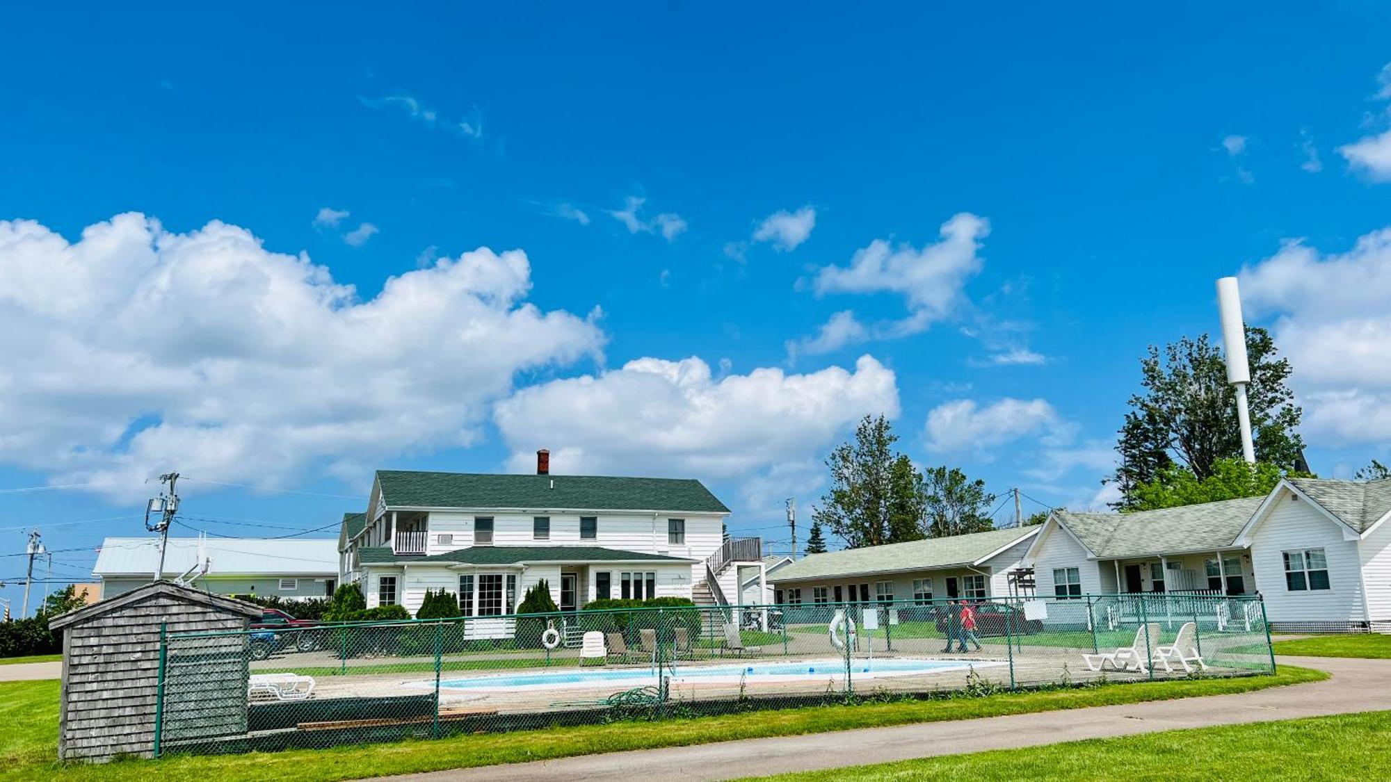 Anne Shirley Motel & Cottages Кавендиш Экстерьер фото