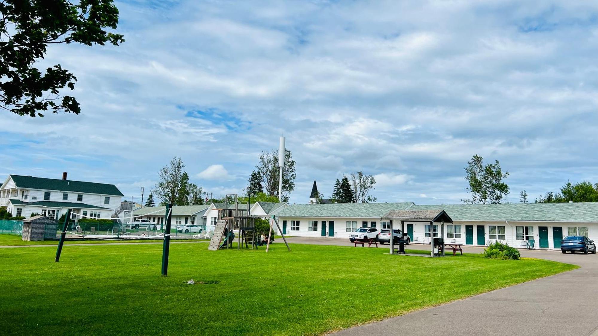 Anne Shirley Motel & Cottages Кавендиш Экстерьер фото