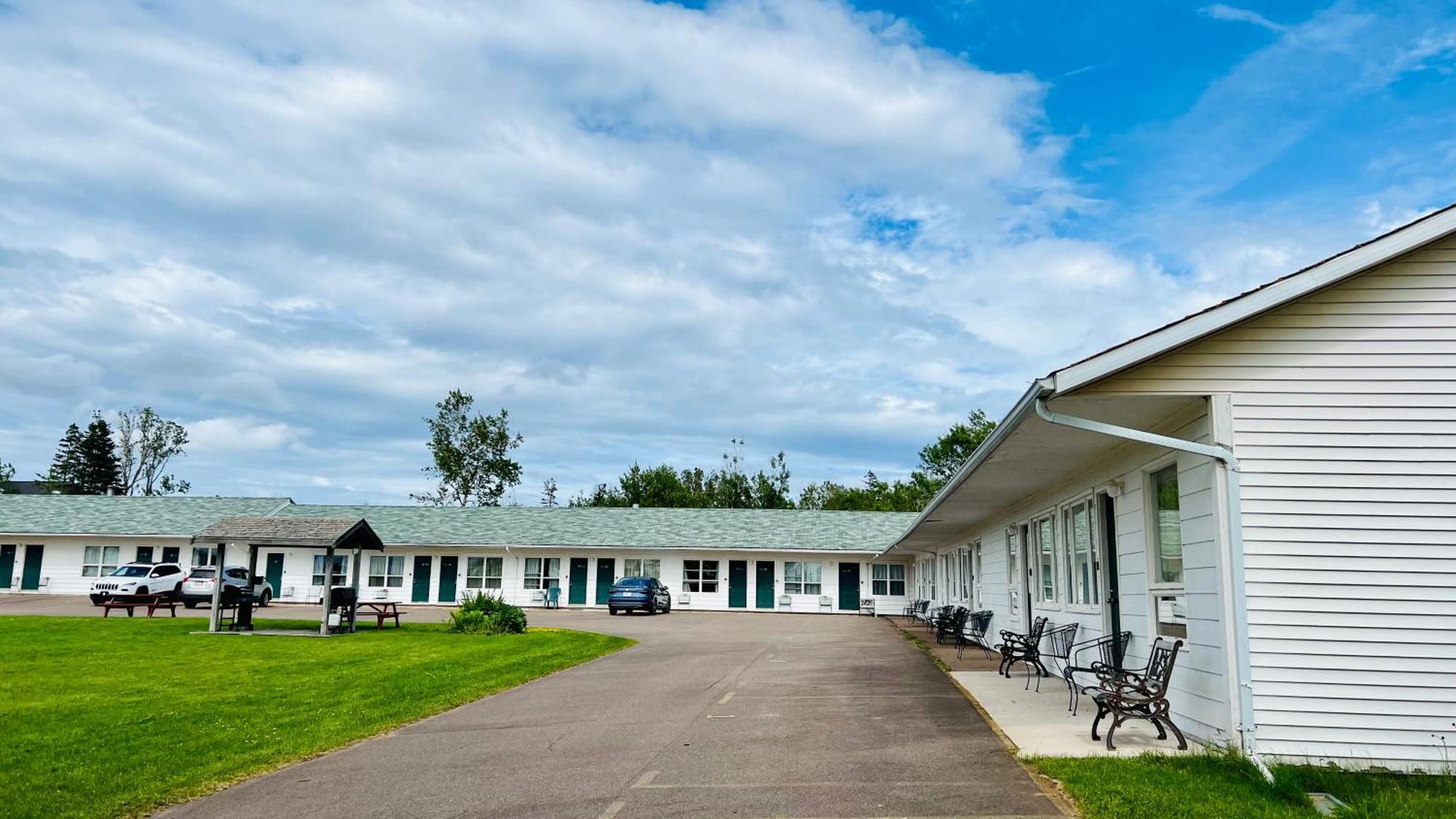 Anne Shirley Motel & Cottages Кавендиш Экстерьер фото