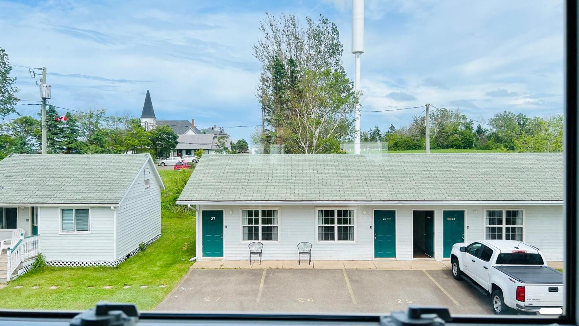 Anne Shirley Motel & Cottages Кавендиш Экстерьер фото