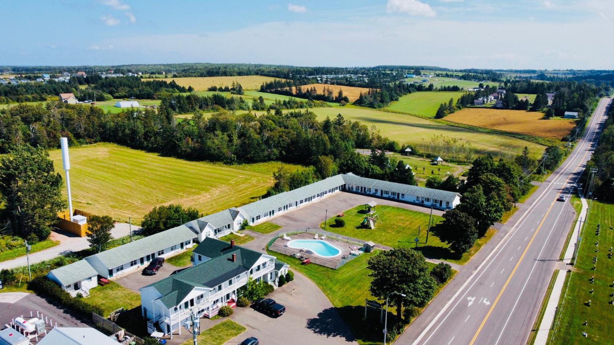 Anne Shirley Motel & Cottages Кавендиш Экстерьер фото